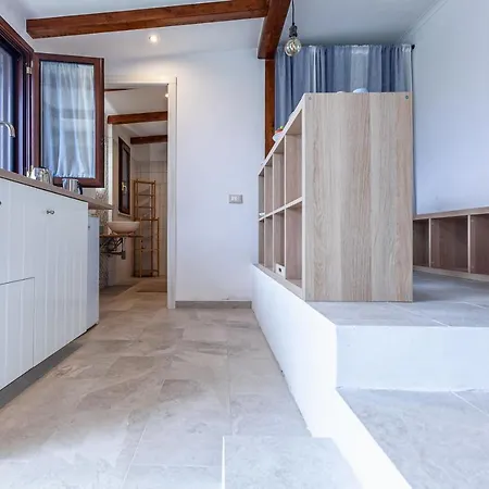 La Stanza Di Vali سبرلونغا